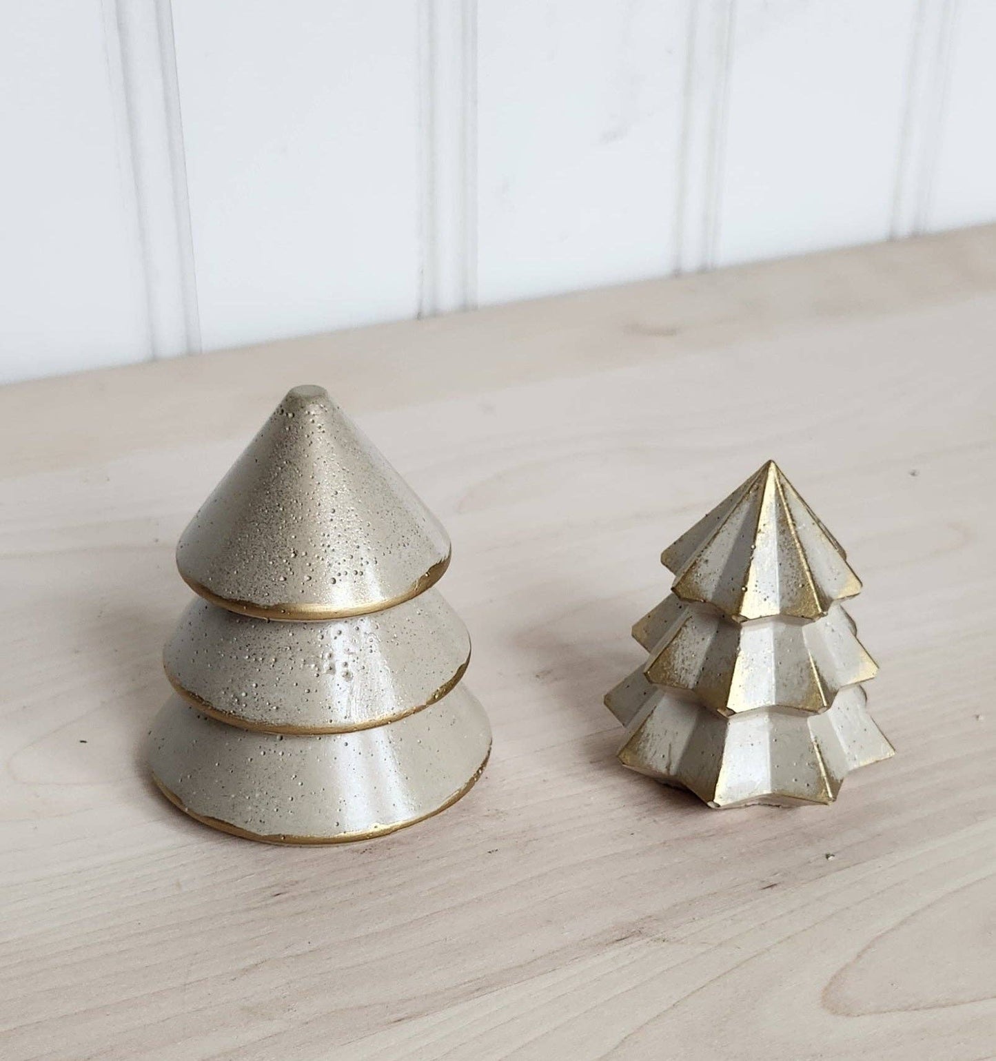 Beige Circular Concrete Christmas Tree