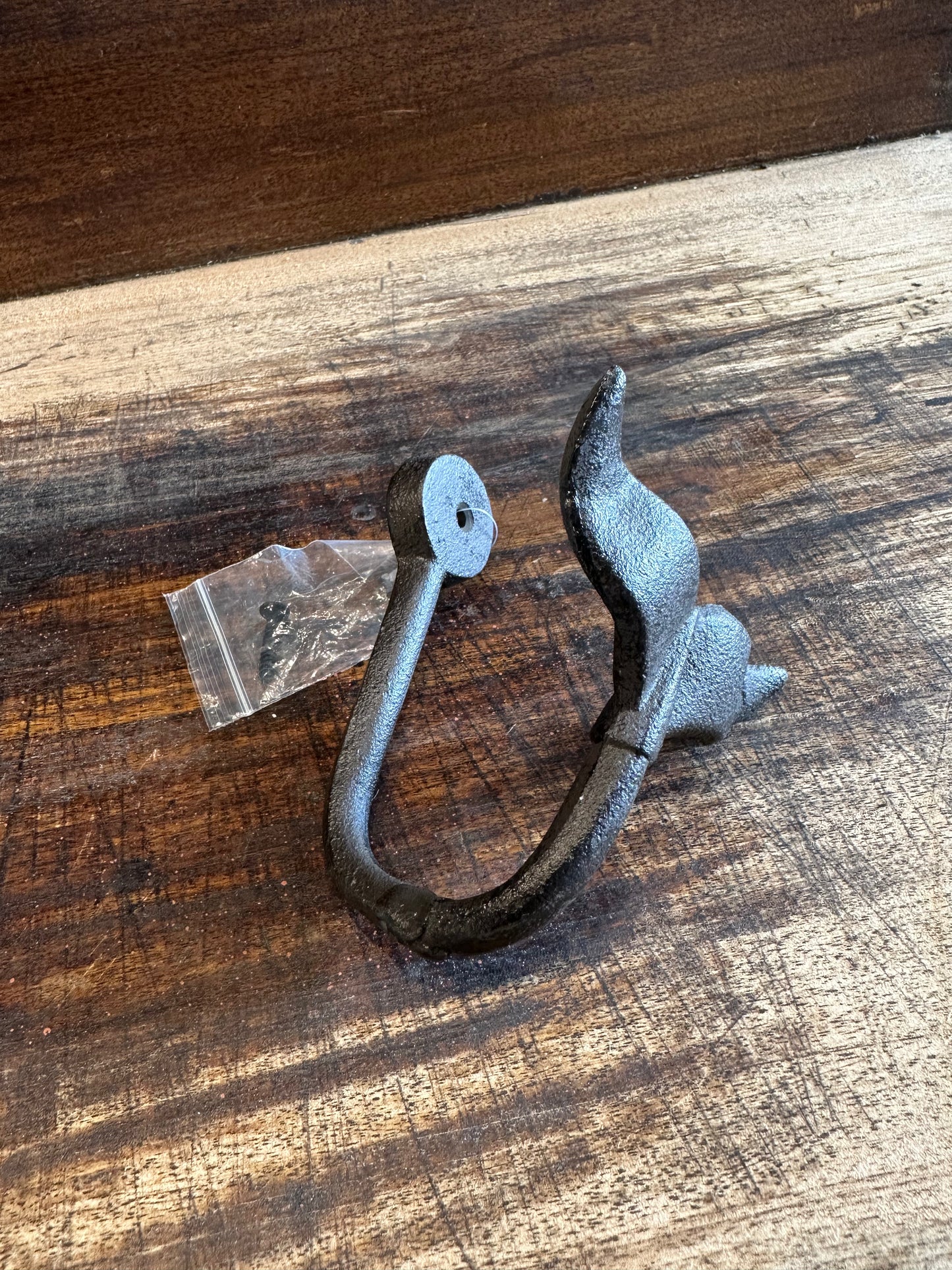Whale Tail Hook Brown