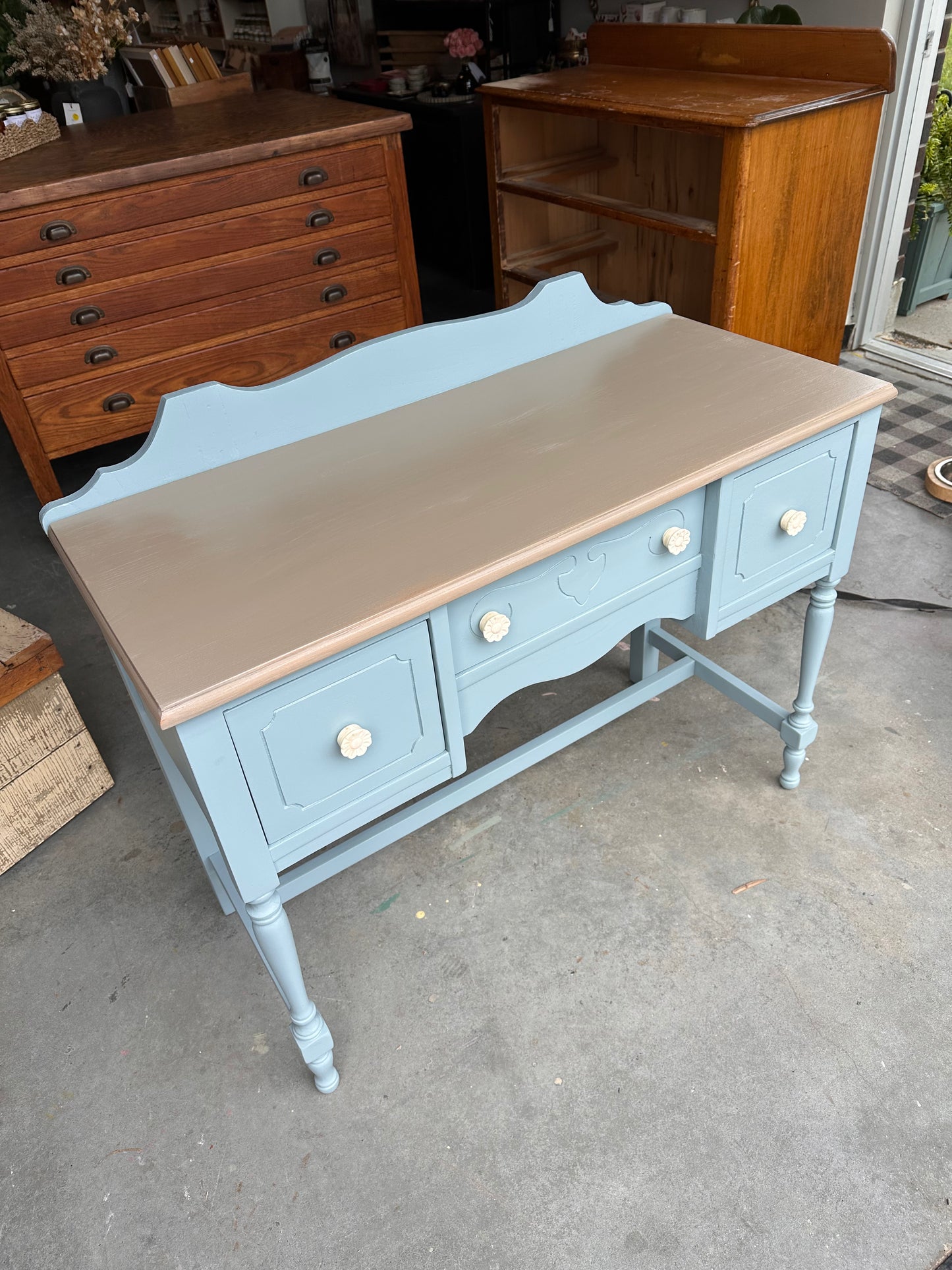Wuthering Heights Desk/Vanity