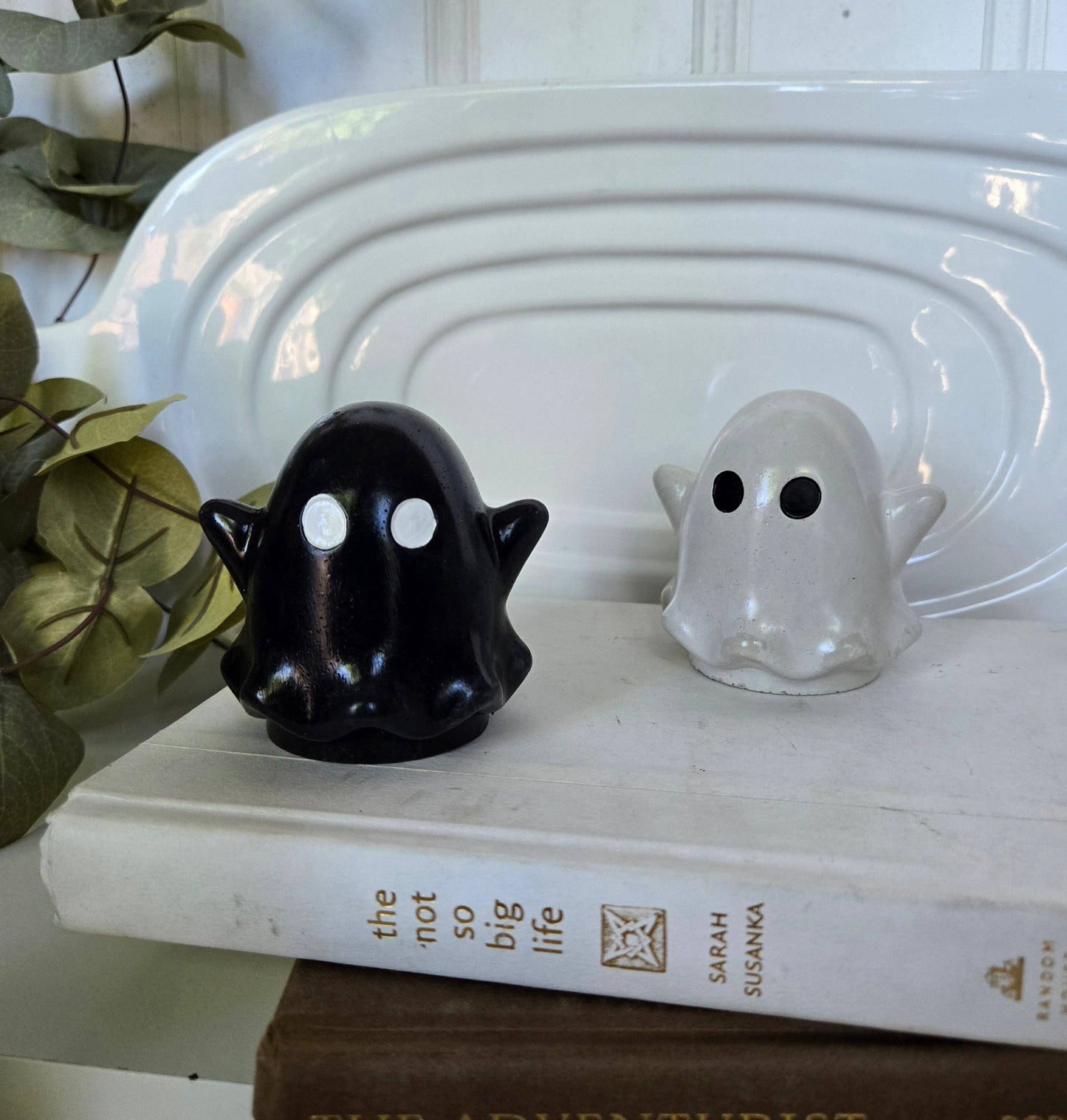 Concrete Ghost Decor- Cream