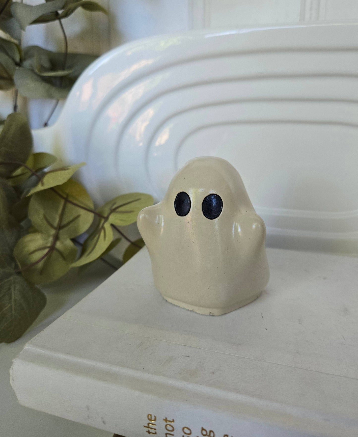 Concrete Ghost Decor- Cream