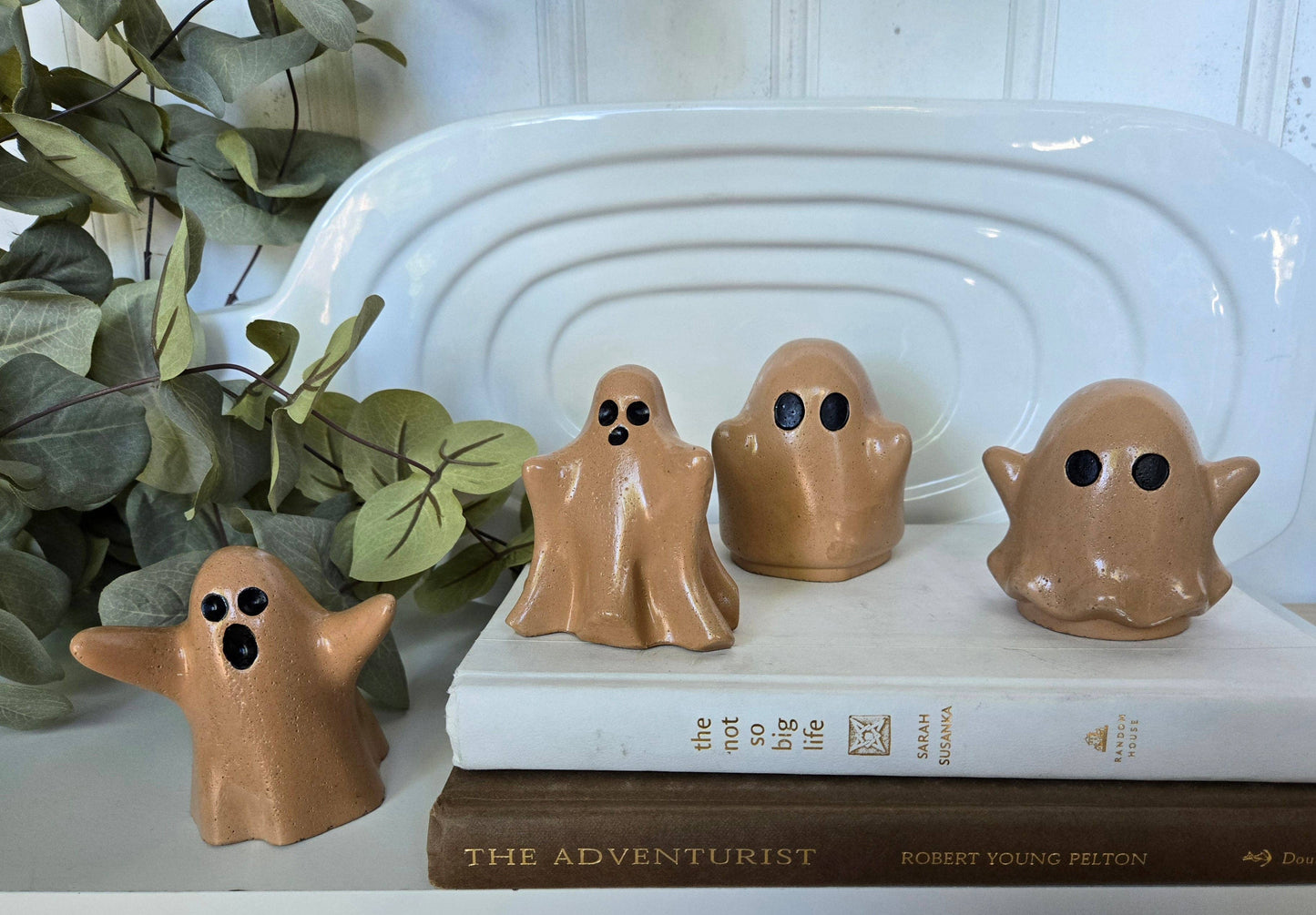 Concret Ghost Decor- Caramel