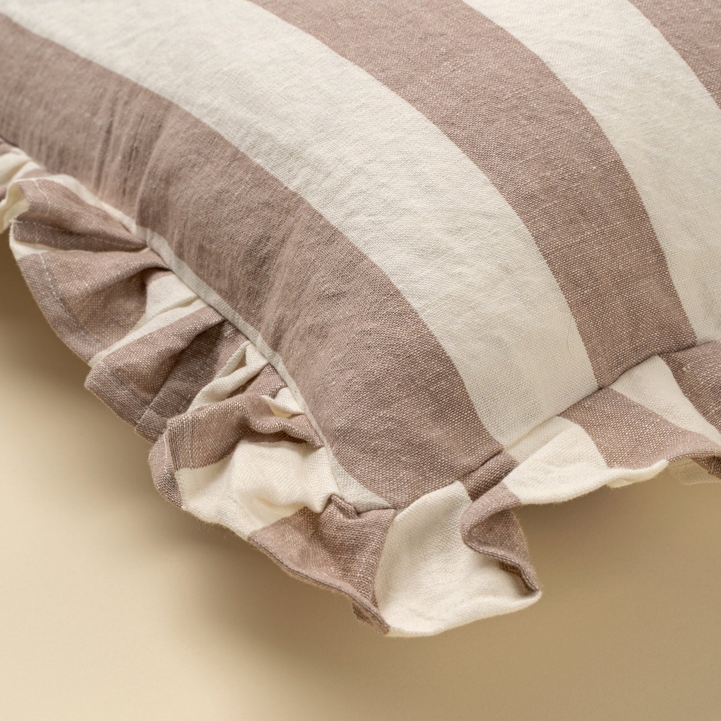 Ruffle Thick Stripe Pillow Cover
