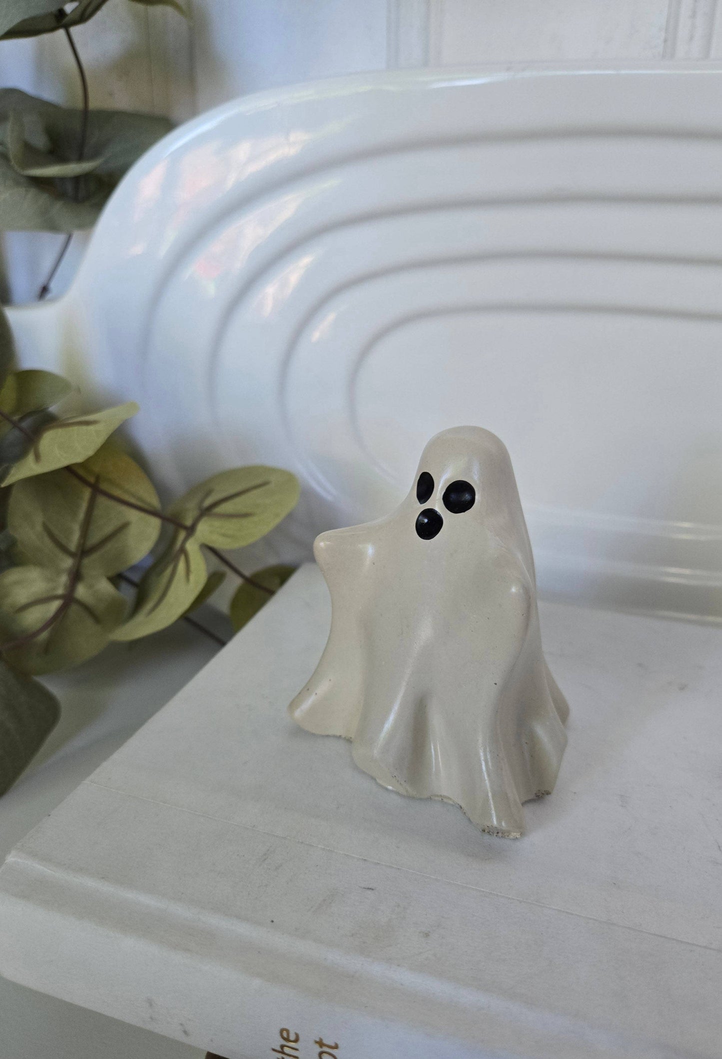Concrete Ghost Decor- Cream