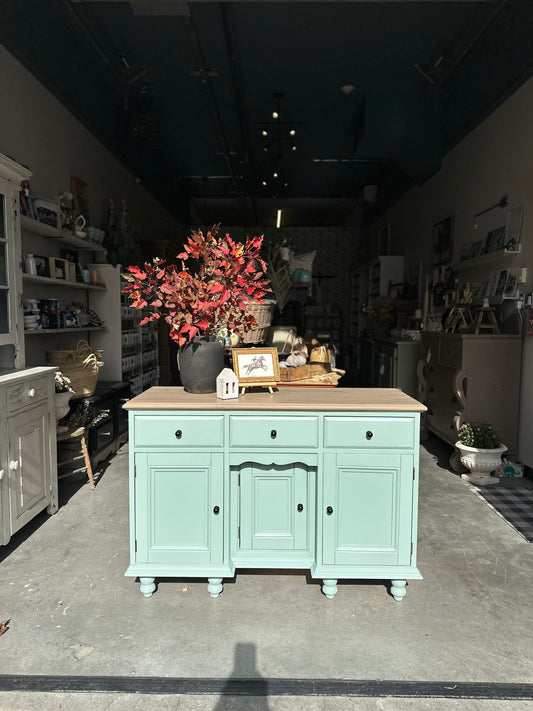 Seeded Eucalyptus Buffet