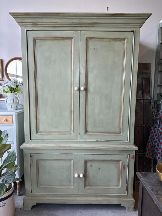 Country Grey Pine Cabinet