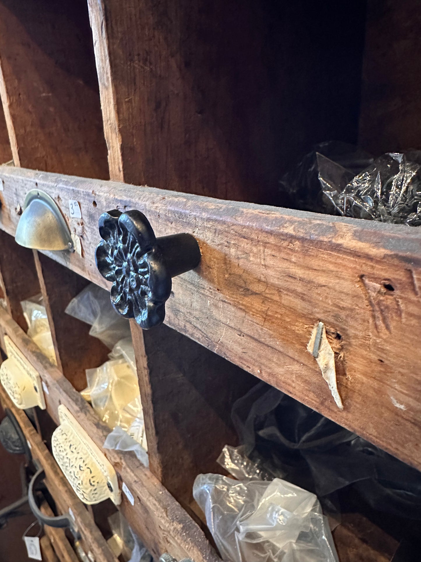 Floral Cast Iron Knob