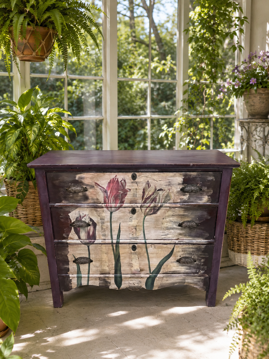 Tulip Dresser
