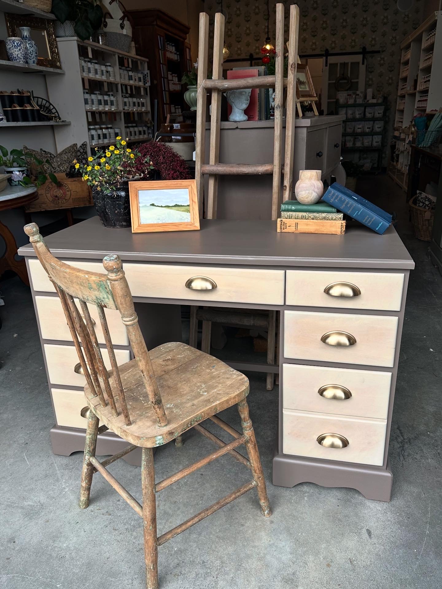 Elmwood Desk