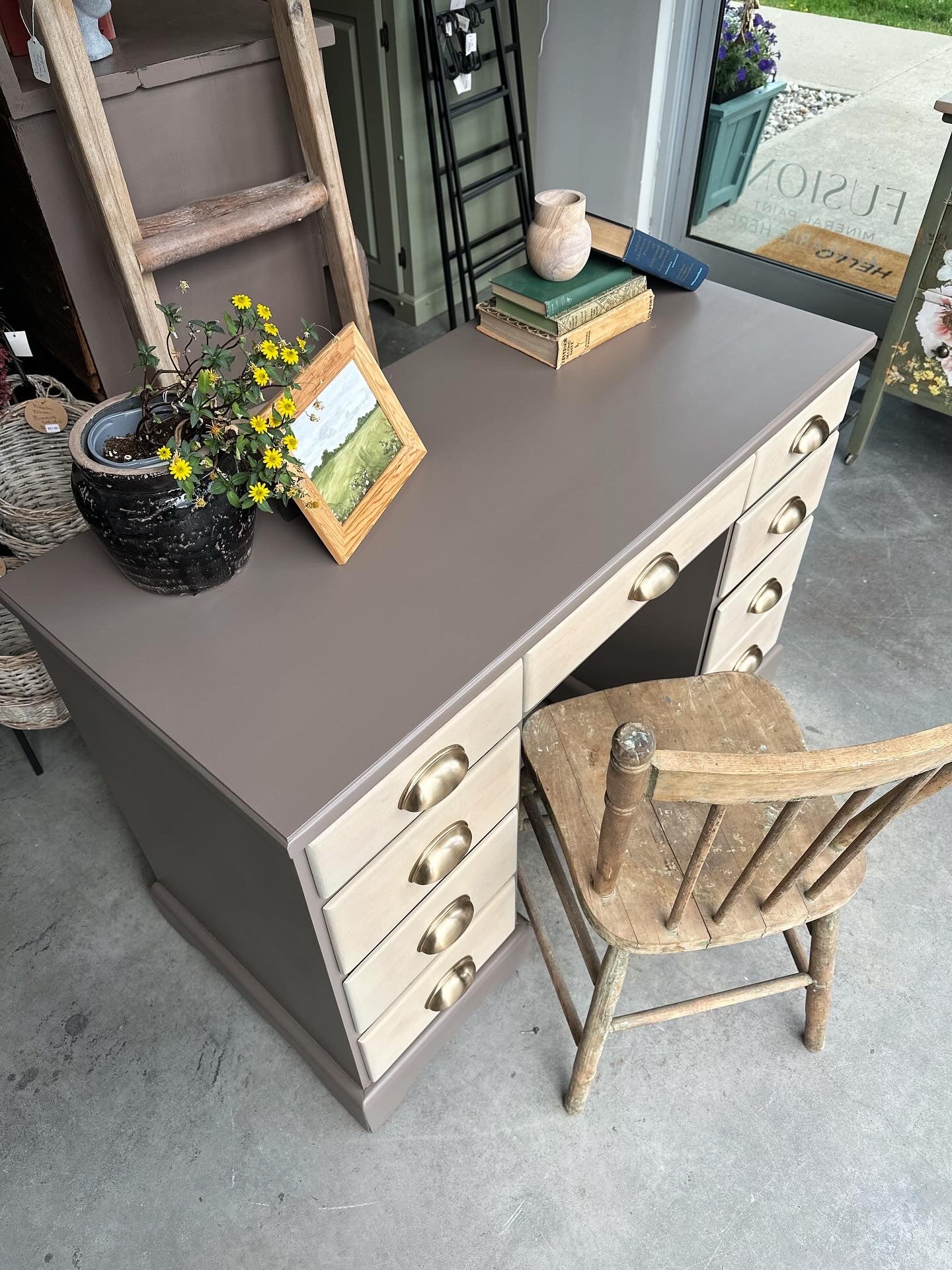 Elmwood Desk