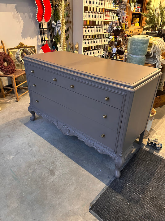 Elmwood Malcom Dresser