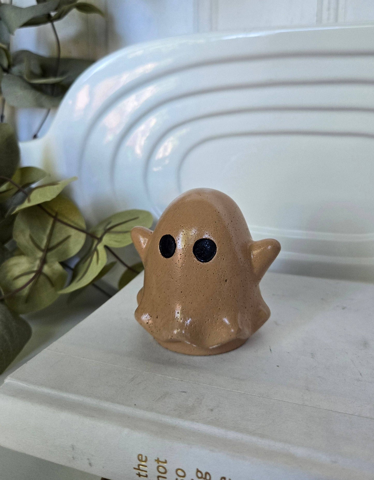 Concret Ghost Decor- Caramel