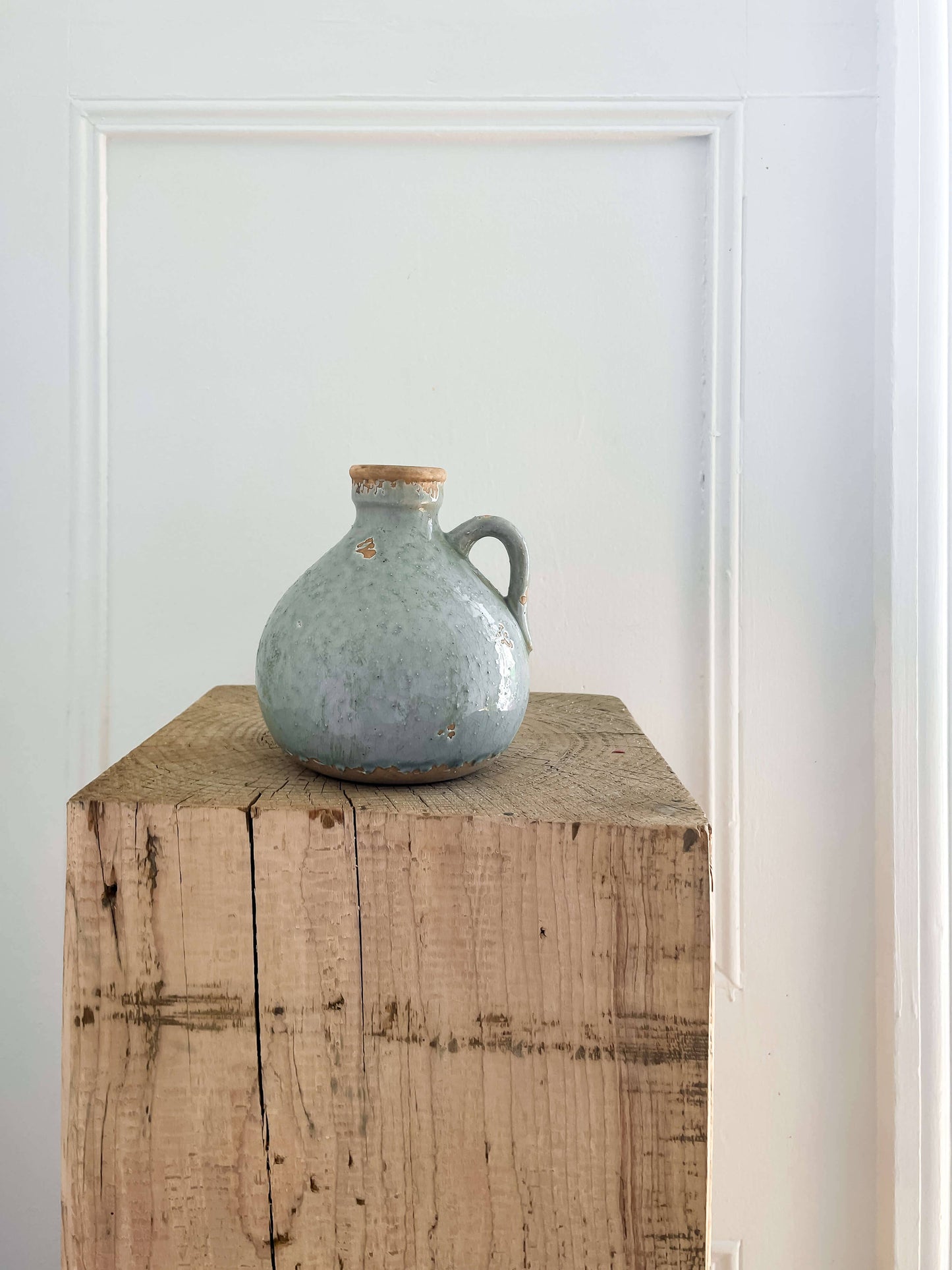 Delphi Vintage-Style Jug Vase with Handle